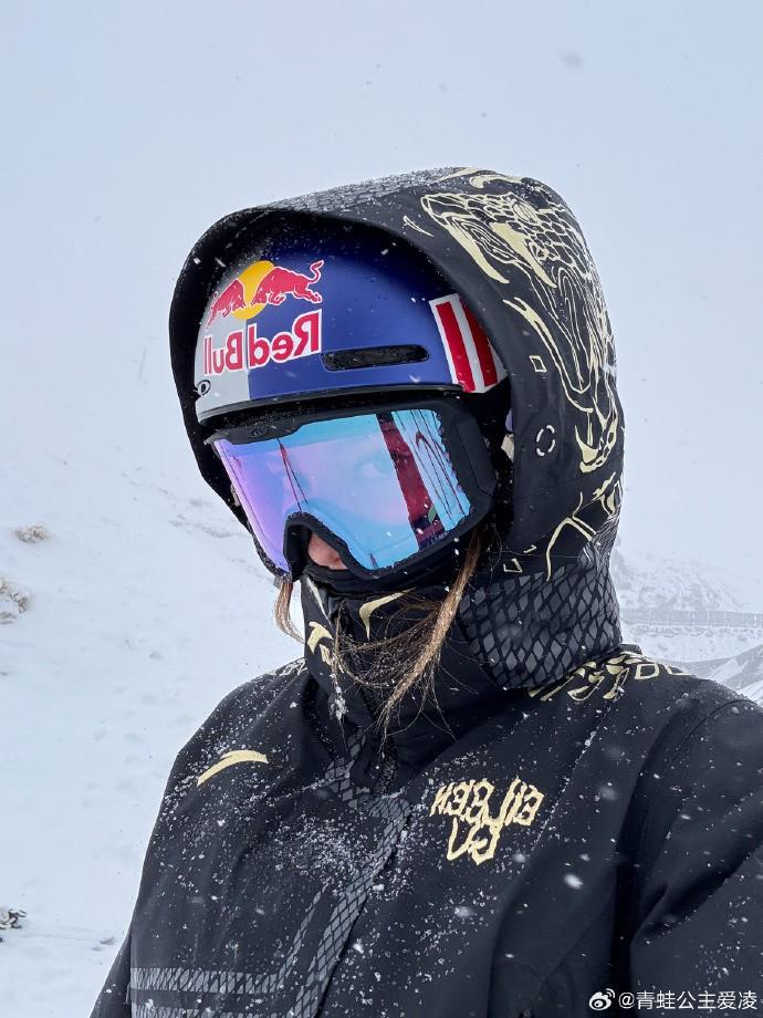 开云-从伤病中恢复，谷爱凌结束康复期重新上雪