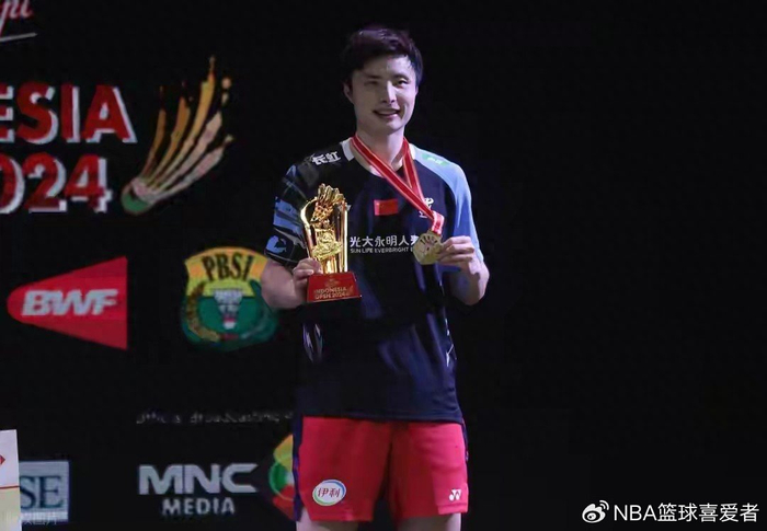 开云体育官网-00后女双封神！她们竟集齐了羽坛最难拿的四大冠军|马来西亚|龙珠|世界羽联|刘圣书|谭宁_新浪体育_新浪新闻